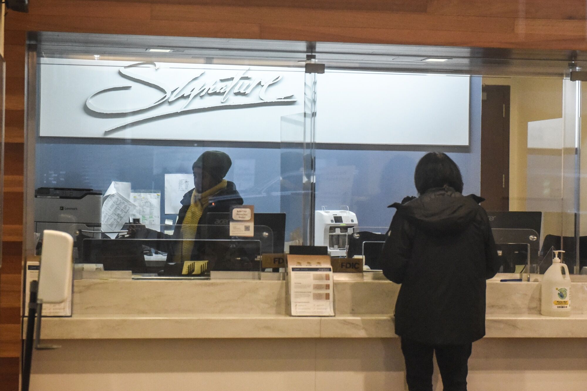 Too-Big-To-Fail Lenders Rake In Deposits After Three Banks Fail