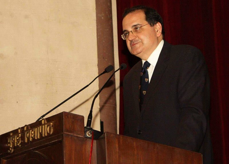Darius Khambata Quit Tata Trust A Day After Cyrus Mistry Was Sacked