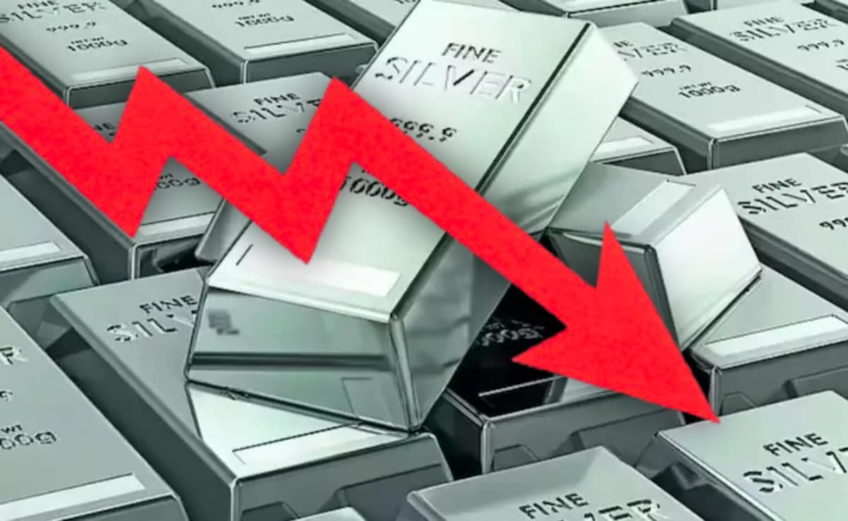 Silver Crashes 25 Per Cent In A Day: What Should Investors Do Now?