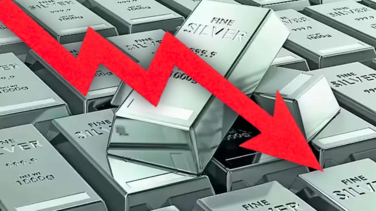 Silver Crashes 25 Percent in a Day: What Should Investors Do Now?