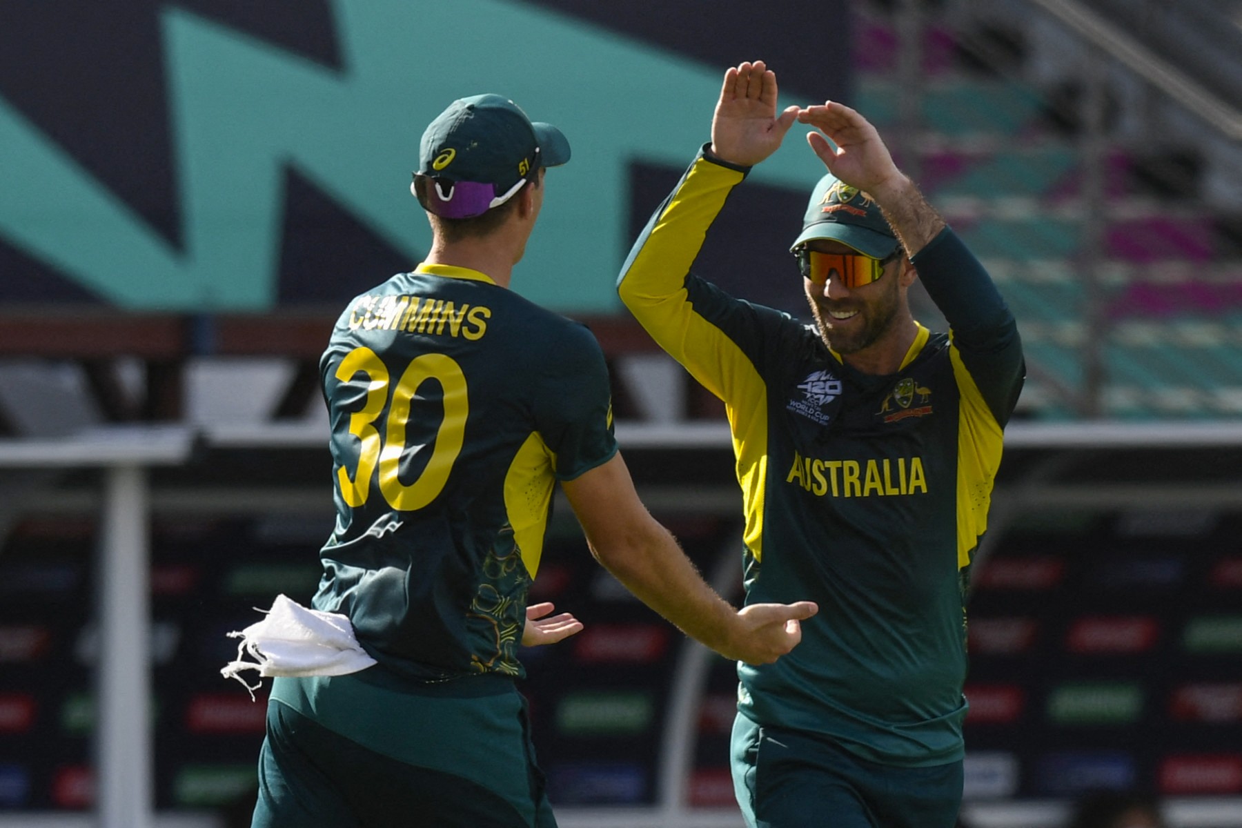 ऑस्ट्रेलियाई टीम को झटका, T20 World Cup से बाहर हुए पैट कमिंस, इस खिलाड़ी को मिली उनकी जगह एंट्री