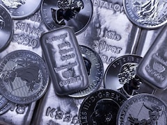 Gold Rises Past $4,700 to Record as Greenland Crisis Escalates