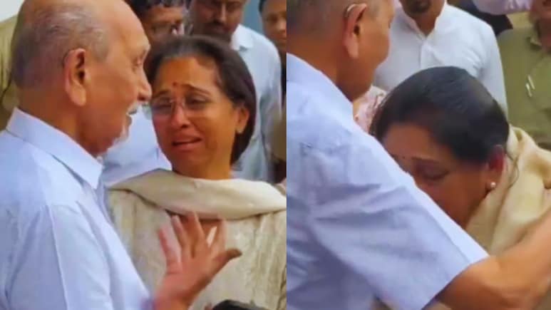 Ajit Pawar Death : सुप्रिया आणि सुनेत्रा त्यांच्या खांद्यावर डोकं ठेवून ढसाढसा रडल्या; कोण आहे ही व्यक्ती?&nbsp;
