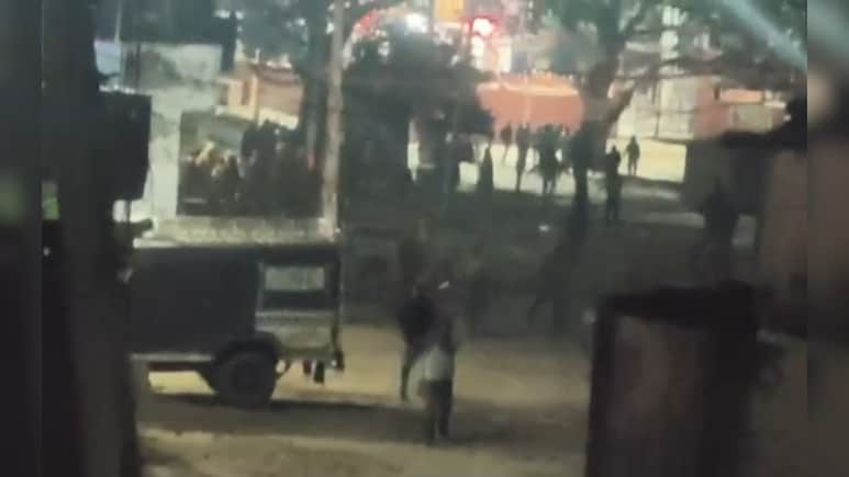 झारखंड के हजारीबाग में सरस्वती विसर्जन जुलूस के दौरान दो पक्षों के बीच झड़प, पत्थरबाजी में कई घायल