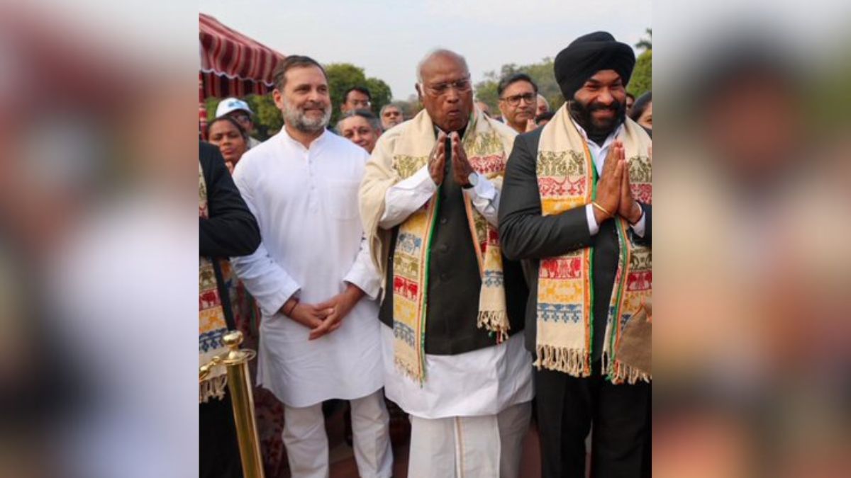 Rahul Gandhi's 'Gamosa' Behind Latest BJP vs Congress