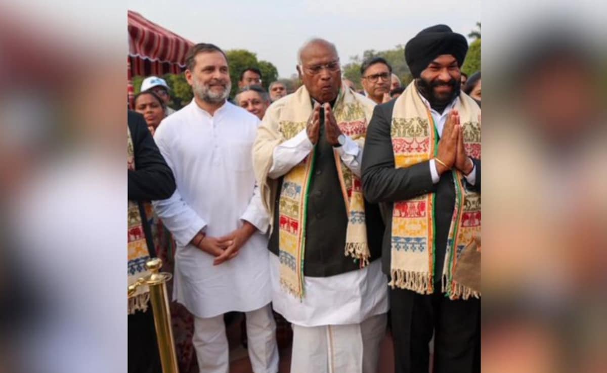 Rahul Gandhi's 'Gamosa' Behind Latest BJP vs Congress