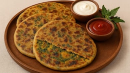 Why Does Aloo Paratha Filling Come Out While Rolling? I Tried 4 Ways To Stop It