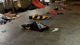 Sleeping Outside AIIMS, Patients, Relatives Battle Cold, Pollution And Rats