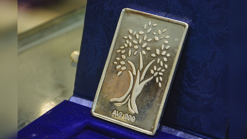 Silver Prices Drop By 15% From Record High &mdash; Here's Why The White Metal Is Falling