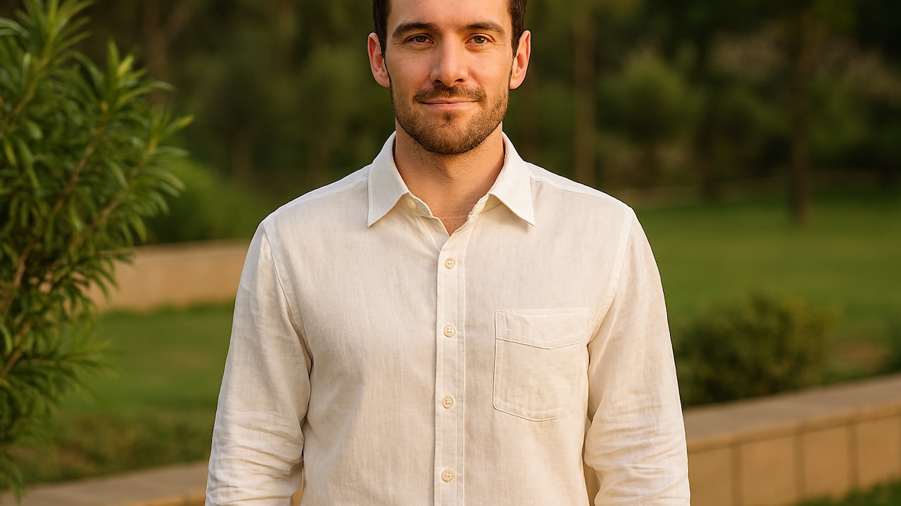 Why Your Linen Shirt Wrinkles So Fast: And the Best Blends To Fix It Why Your Linen Shirt Wrinkles So Fast: And the Best Blends To Fix It