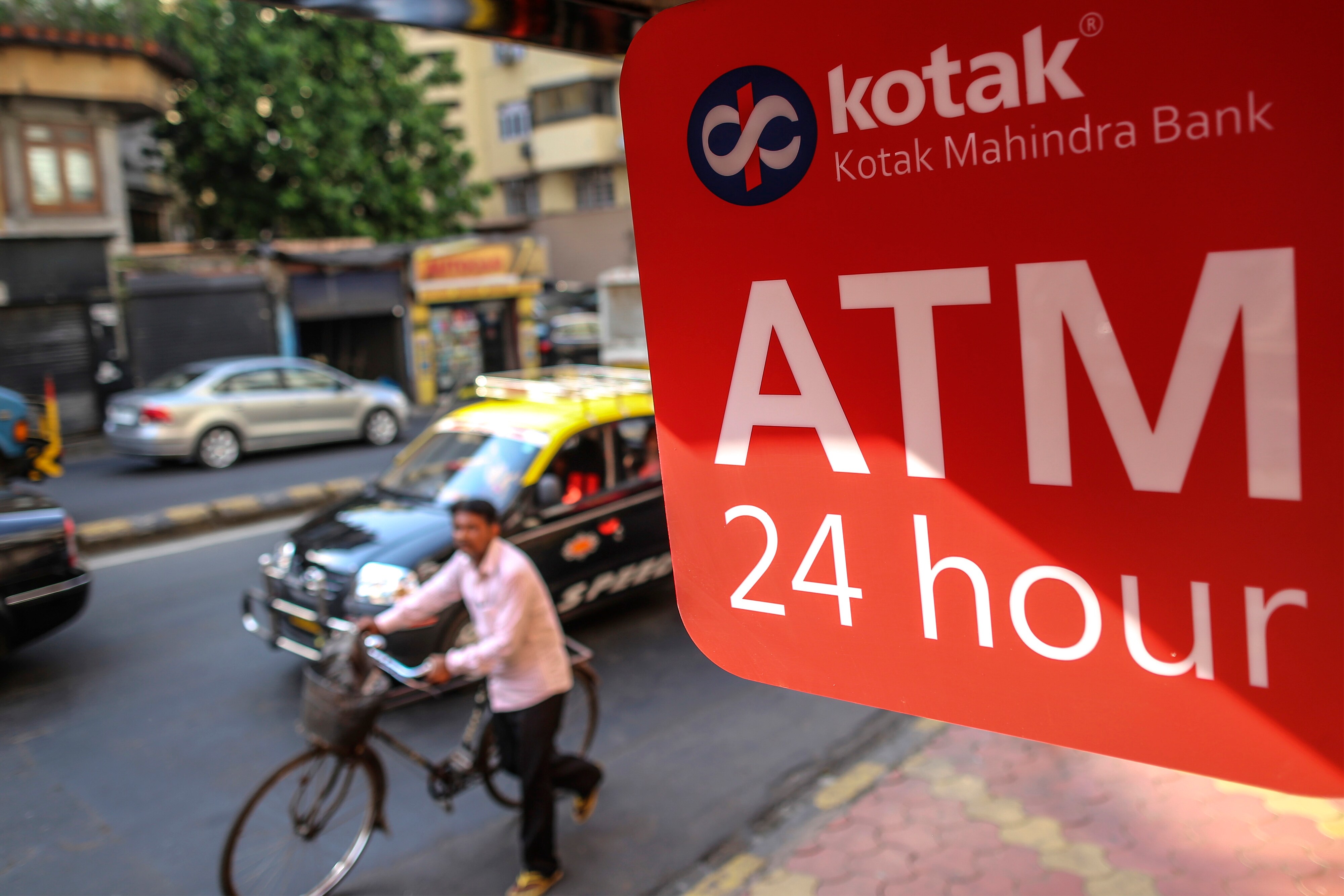 Which Is The Best Banking Stock For Long-Term Investment? #AskBQ