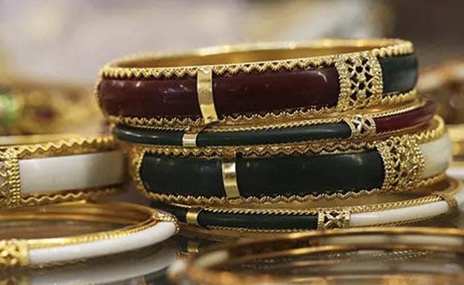 Gold Hits More Than A Month's High As Dollar Weakens