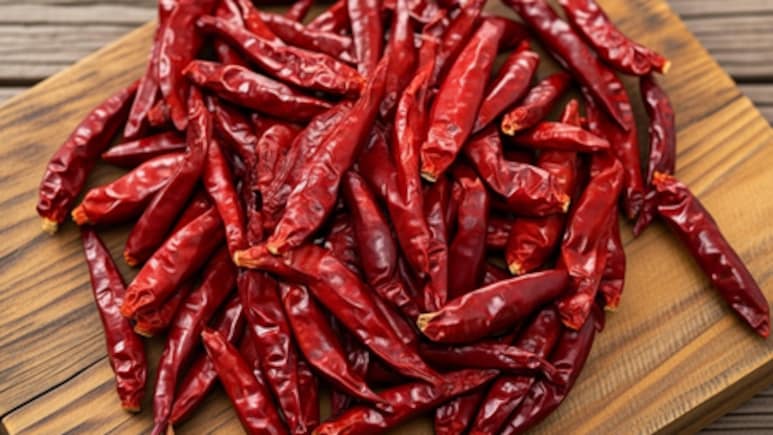 गुंटूर मिर्च: पाचन, रक्त शुद्धि और दर्द राहत का अद्भुत स्रोत