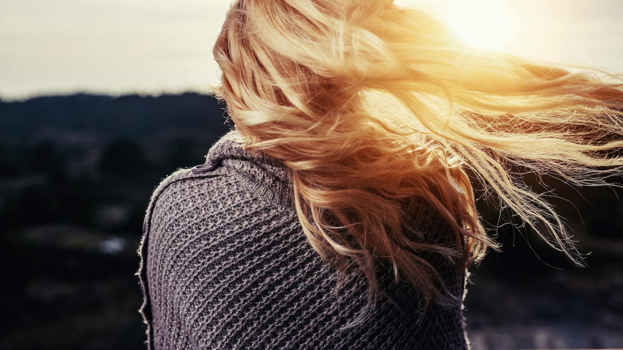 Say goodbye to frizzy hair in winter with these simple haircare tips