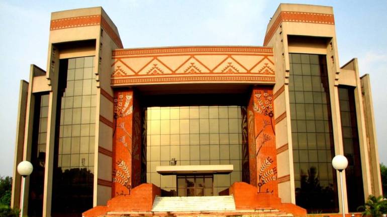 IIM Placement Updates: IIM Calcutta, IIM Nagpur Record 100% Hiring For Class Of 2021