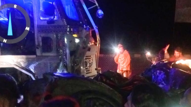 चित्तौड़गढ़-उदयपुर हाईवे पर भीषण सड़क हादसा, सांड को बचाने के चक्कर में डिवाइडर से टकराई ऑल्टो, 4 की मौत