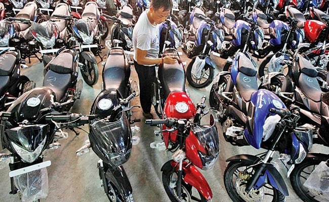 Vehicle Retail Sales Fall 5.27% As Two-Wheelers, Tractors Drag: FADA