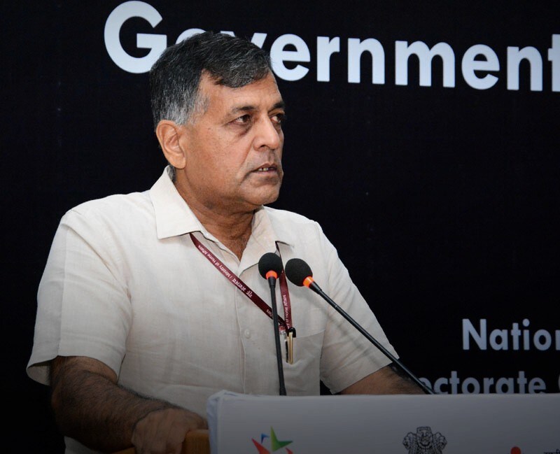 

 Banking Act Amendments Will Help Resolve Bad Loans, Says Finance Secretary Lavasa