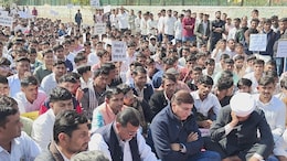 OMR शीट घोटाला और पेपर लीक के खिलाफ बाड़मेर में युवाओं का प्रदर्शन, कांग्रेस के दिग्गज नेताओं का भी जमावड़ा