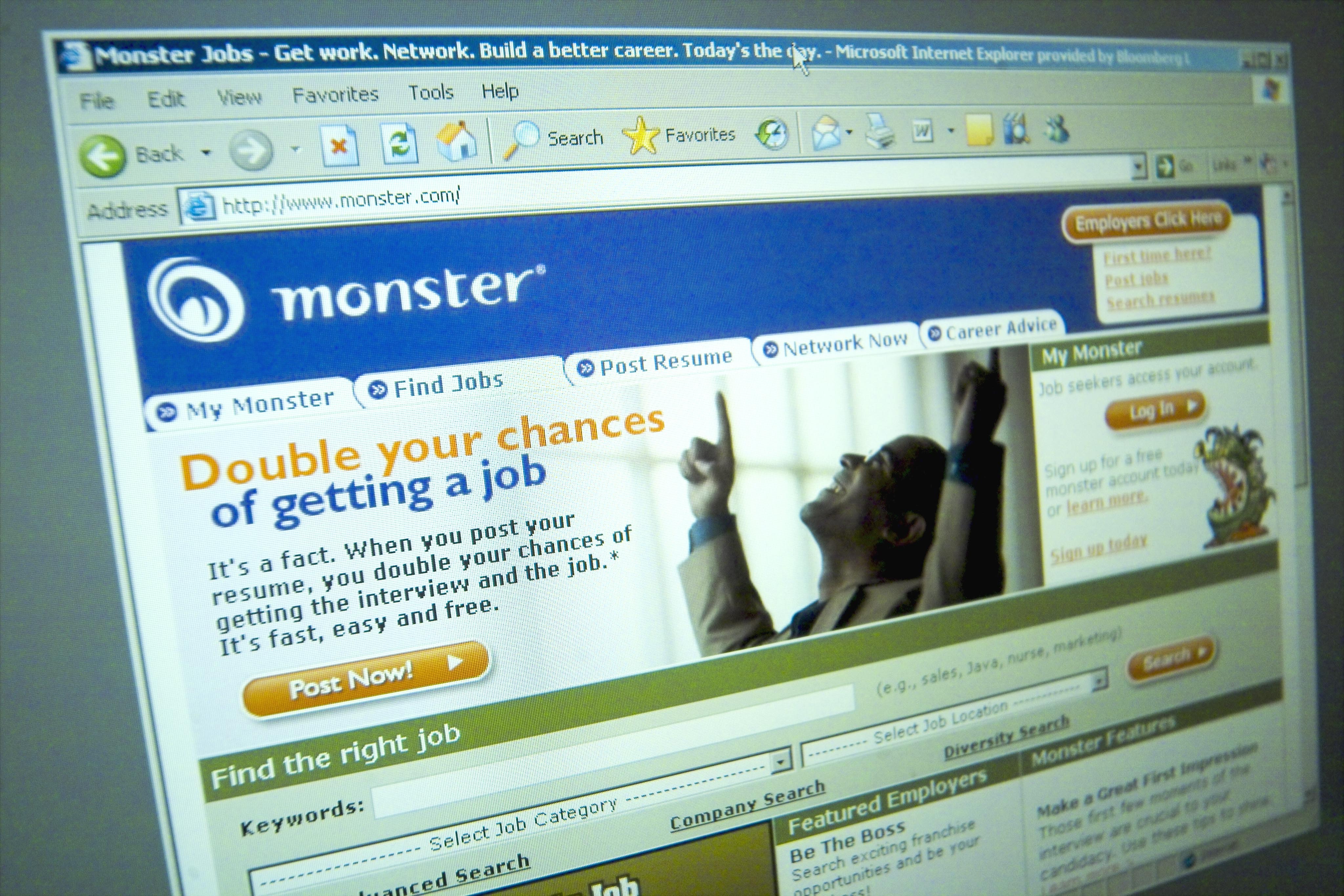 Online Recruitment Activity Jumps 24% In November