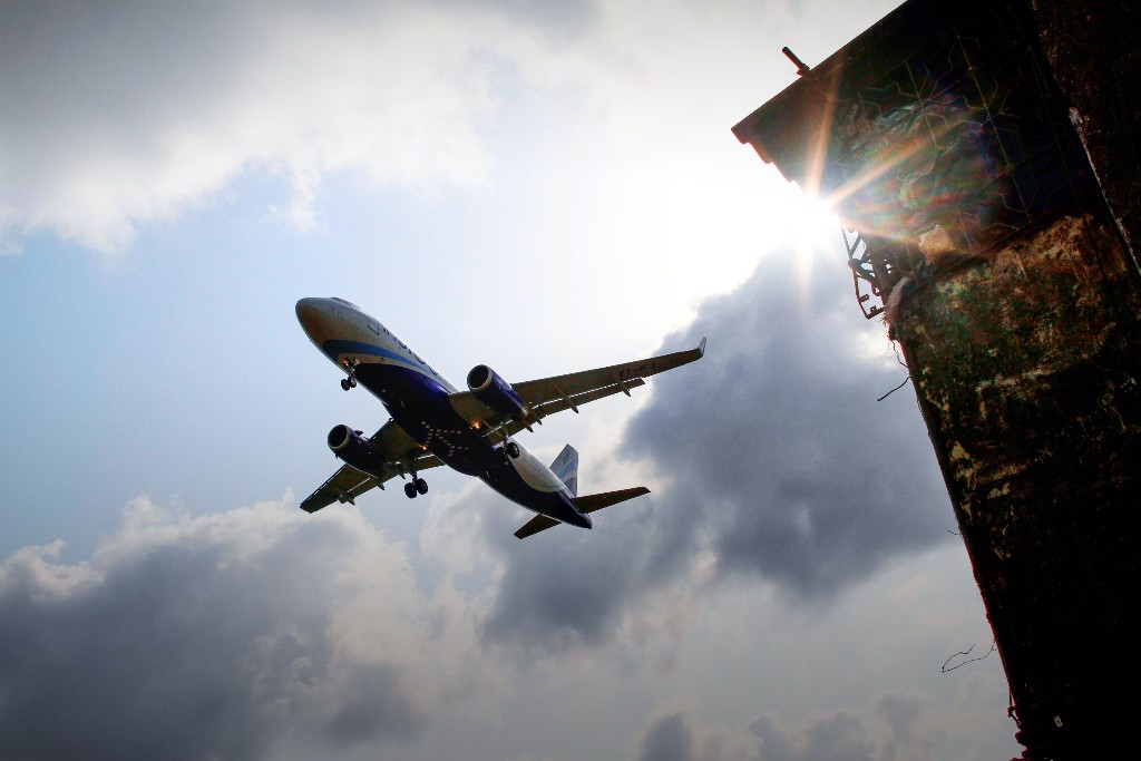 Investors Find IndiGo Better Bet Than Peers Despite Engine Woes