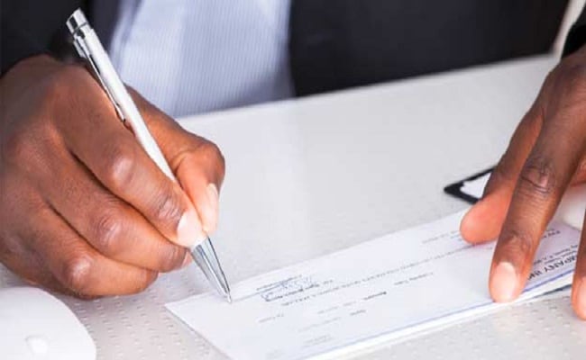 Charges Levied By Top Banks In Case Of A 'Cheque Bounce'