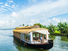 Which City Is Known As The 'Venice Of India'