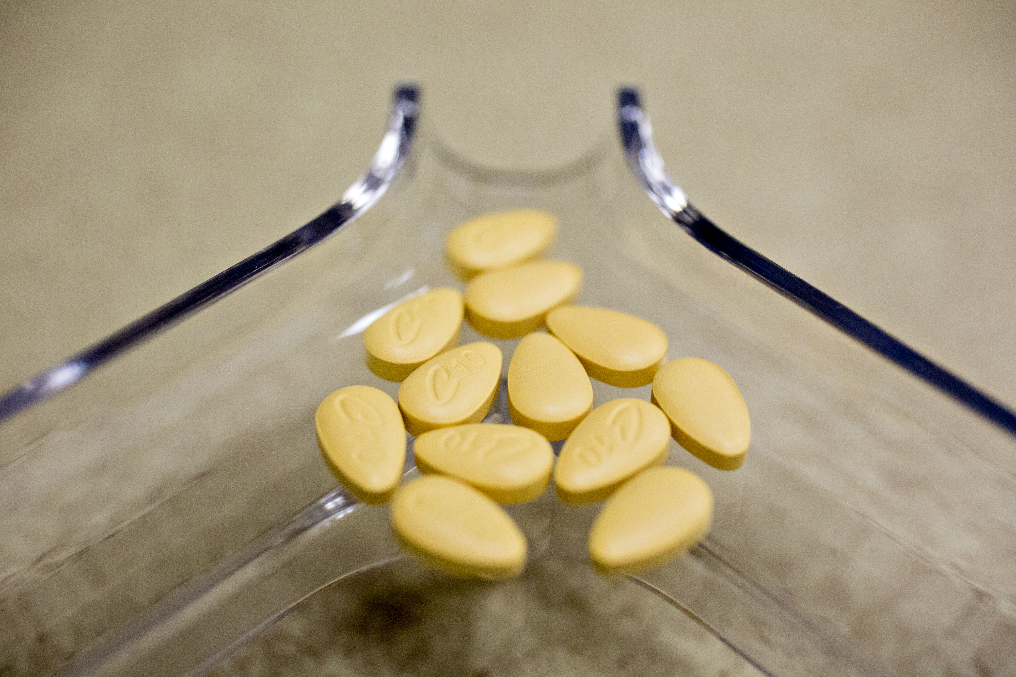 Government Slashes Price Of 390 Non-Scheduled Cancer Drugs By Upto 87%