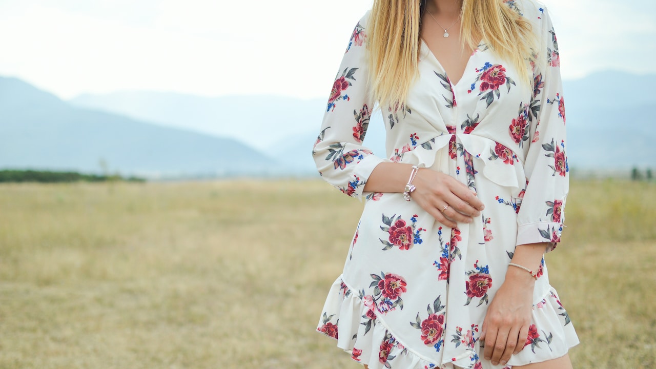 Why Light-Coloured Dresses Turn Transparent Outdoors And How To Avoid It