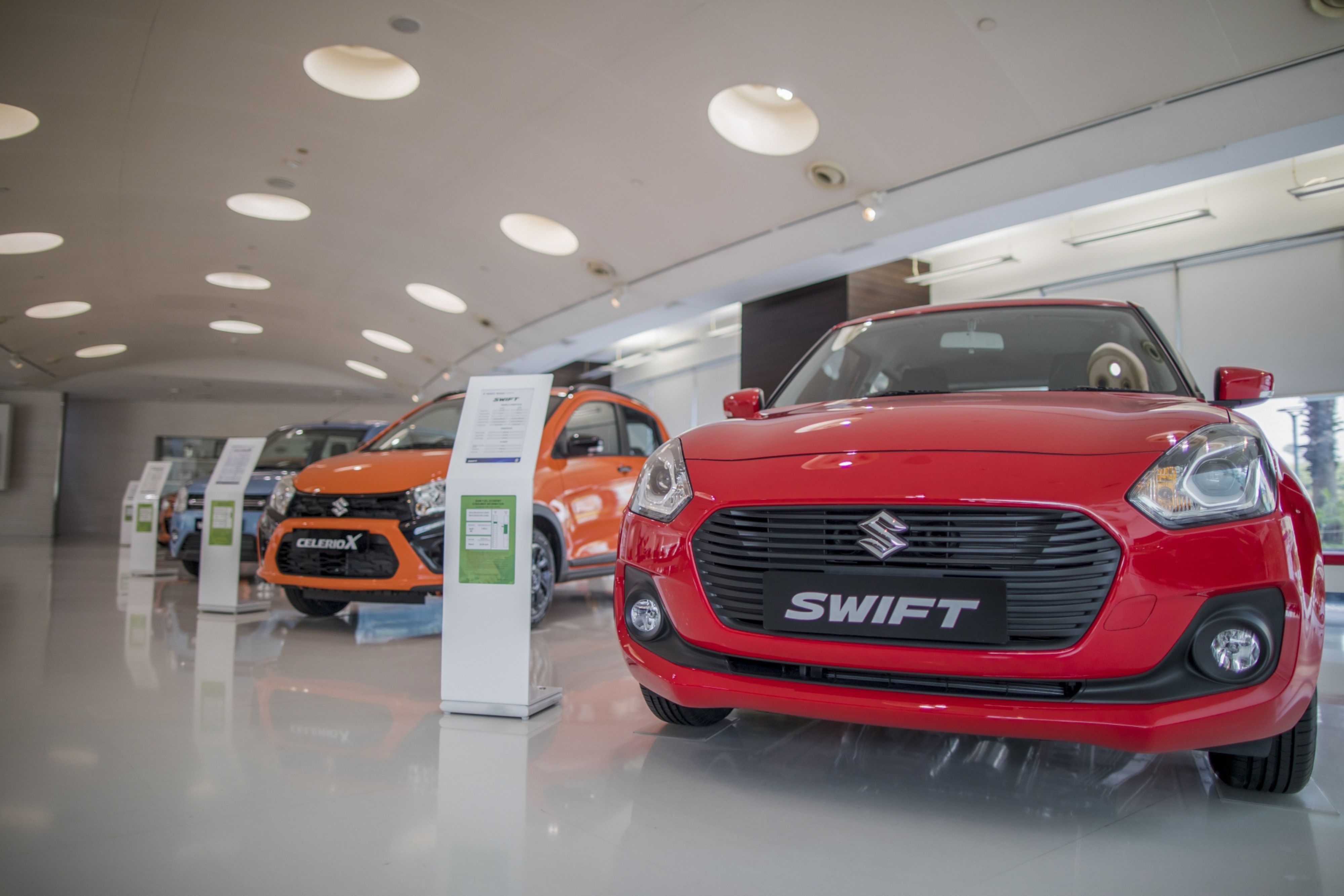 April Auto Sales: Lockdown Leads To Little Or No Sales For Automakers