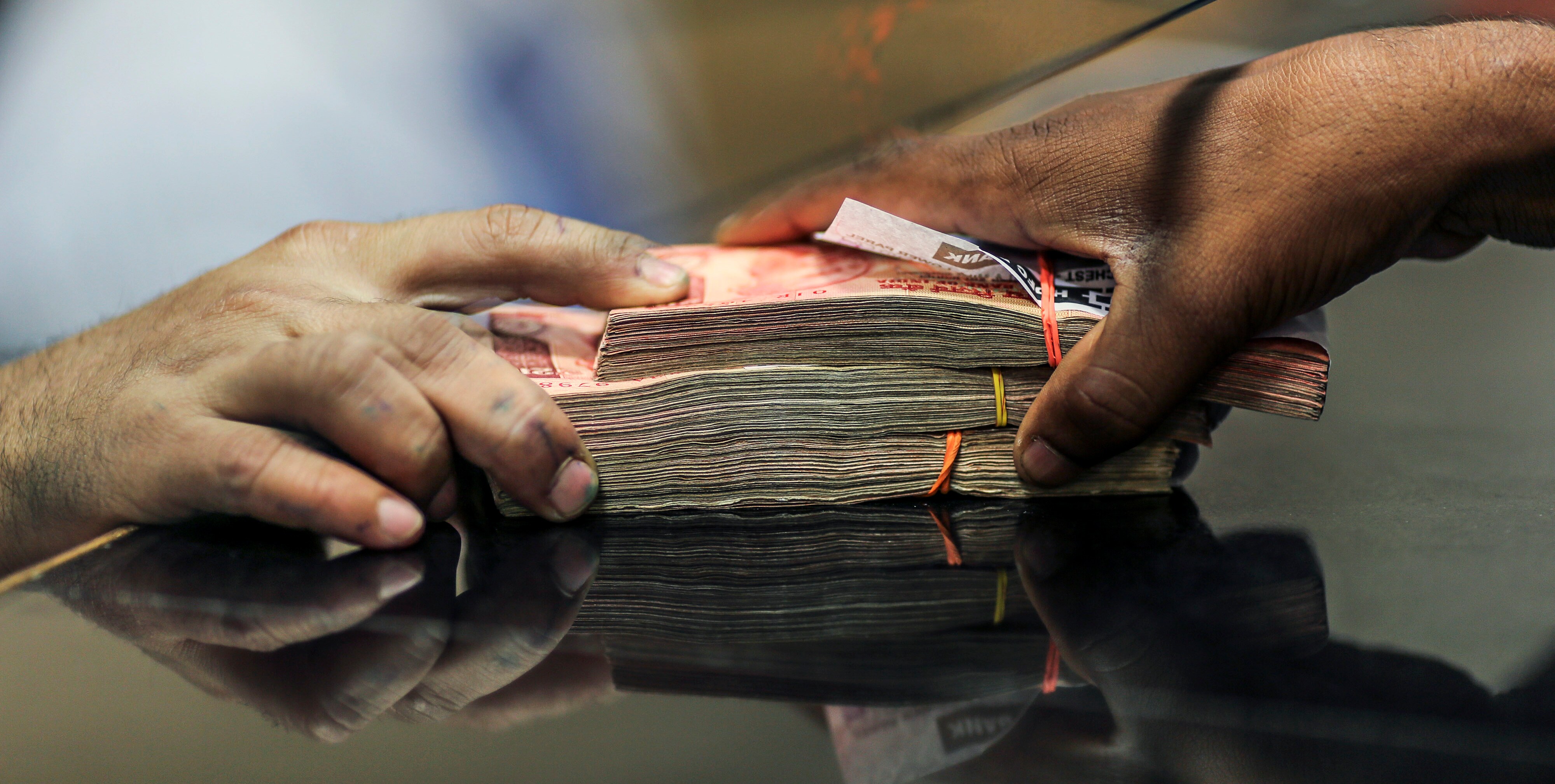 RBI Caps Withdrawals From Jan Dhan Accounts At Rs 10,000/Month To Prevent Misuse&nbsp;