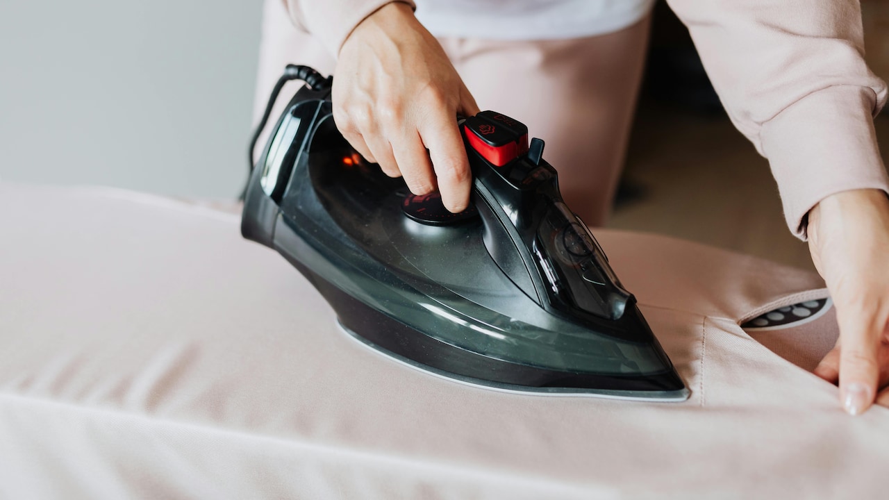 Explore 10 common reasons that can make steam irons leave marks on your clothes