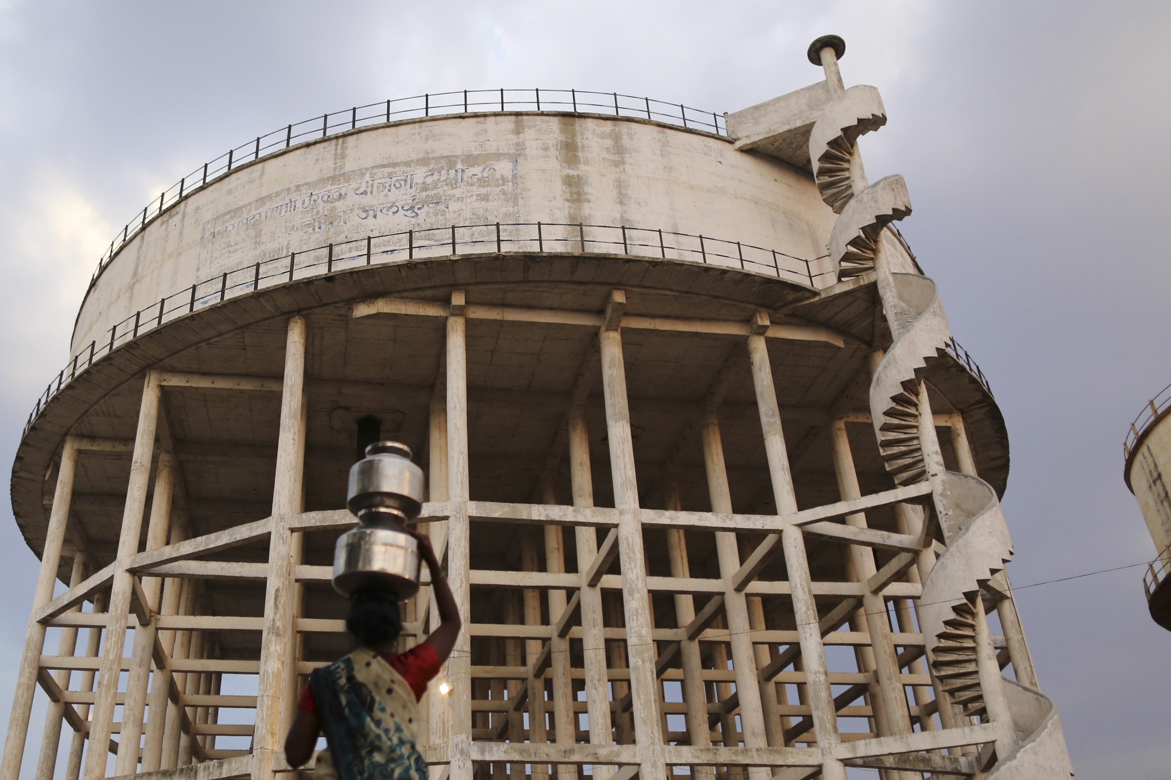 Sintex Plastics Rises 5% After Making Stock Market Debut