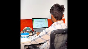 Facing Math, English Challenges? This Student Shows The Digital Learning Way