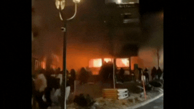 शैम्पेन की बोतलें, फुलझड़ी और 40 मौतें.... स्विट्जरलैंड के बार में कैसे लगी थी आग? चश्मदीदों ने सबकुछ बताया