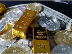 Gold, Silver Slide 9% After Global Overnight Sell-Off Ahead Of Union Budget 2026