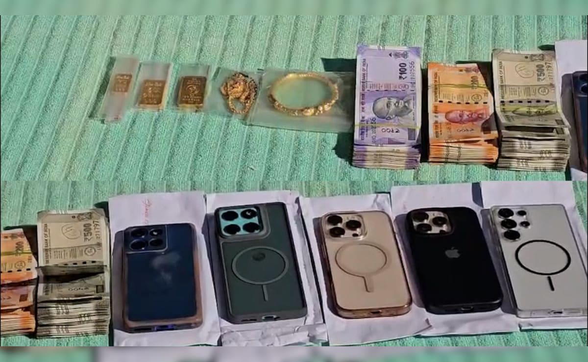 iPhone Dream Turns Into Rs 51.82 Lakh Crime Spree In Chhattisgarh