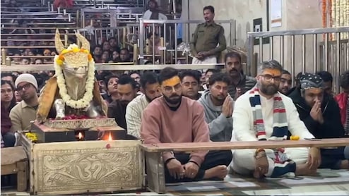 IND vs NZ 3rd ODI: विराट कोहली और कुलदीप यादव पहुंचे उज्जैन, नंदी हॉल में बैठकर किया शिव जाप, बाबा महाकाल से लिया आशीर्वाद