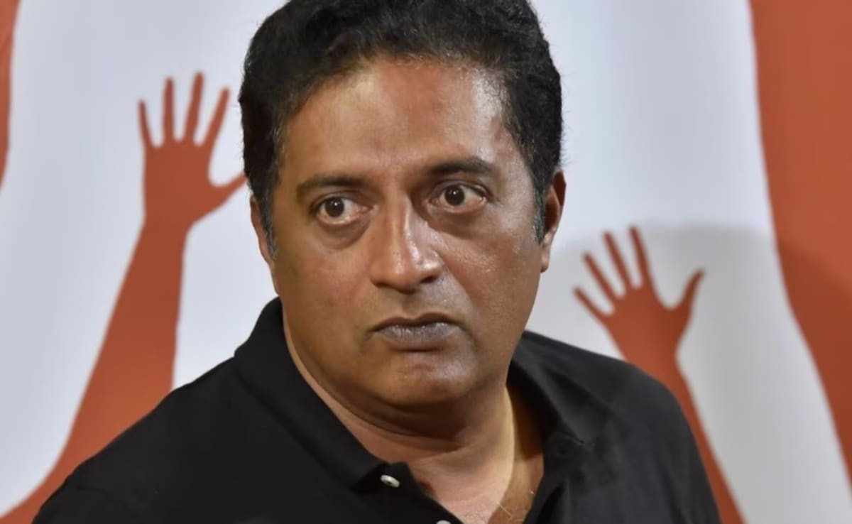 https://c.ndtvimg.com/2026-01/9iq0q728_prakash-raj_625x300_26_January_26.jpg?im=FaceCrop%2Calgorithm%3Ddnn%2Cwidth%3D1200%2Cheight%3D738