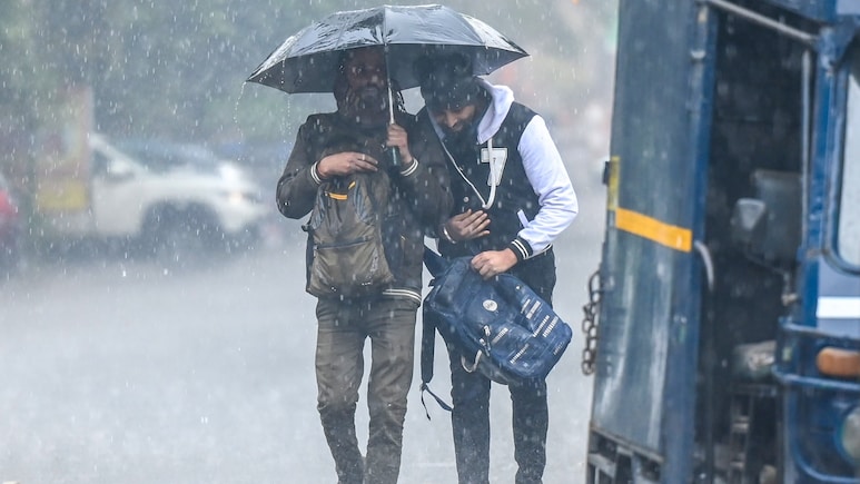 Rain Alert: आज से 4 दिन झमाझम बारिश, दिल्ली NCR में फिर लौटेगी बारिश, हिमालय में उठा नया बवंडर भिगोएगा