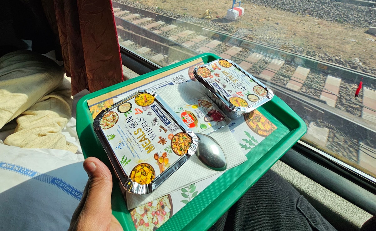 Man Gets Free Lunch After Rajdhani Express Gets Delayed; Policy Explained