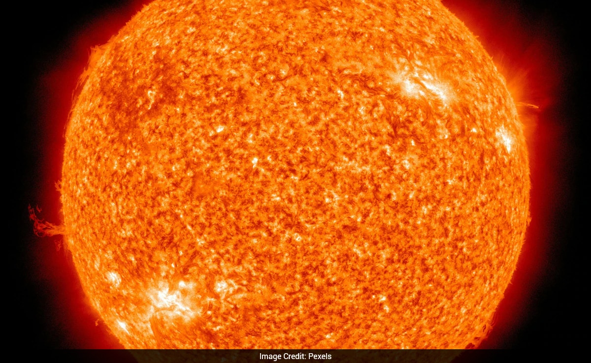 Earth Reaches Closest Point to Sun in 2026, Seasons Determined by Axial Tilt