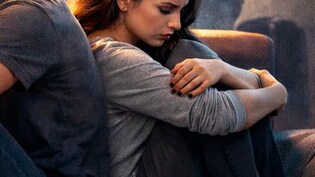 सोशल मीडिया पर परफेक्ट रिश्तों का दिखावा, क्या इसी वजह से तनाव में हैं रियल-लाइफ रिलेशन? जानिए