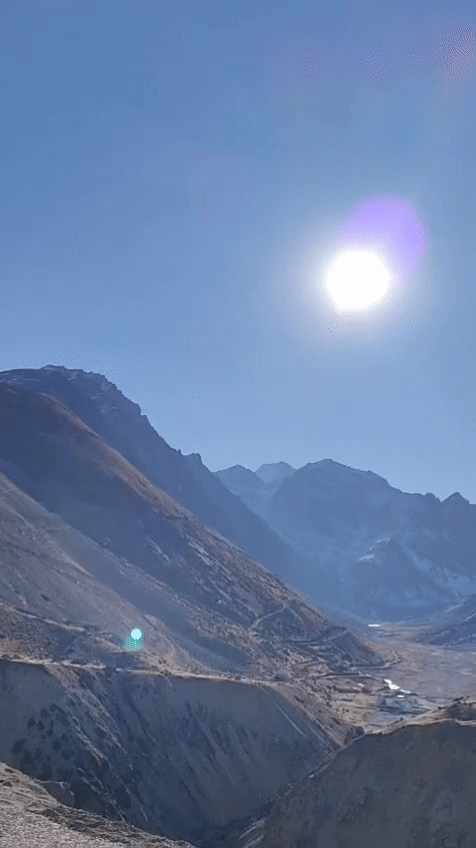 हिमालय में कुदरत का ये कैसा संकेत! ॐ पर्वत से 'ॐ' ही हो गया गायब