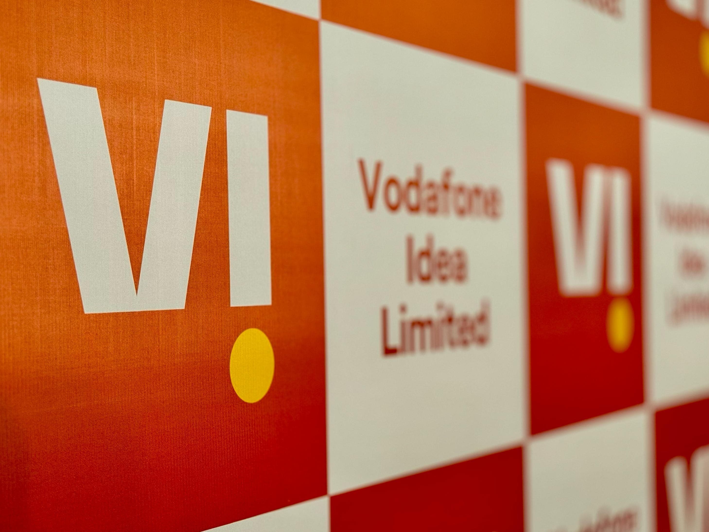 Vodafone Idea Sees Further Tariff Hikes As It Draws Rs 6,000-Crore Capex Plan For FY26