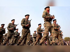 26 जनवरी परेड में शामिल होने वाले जवानों को देने होते हैं ये टेस्ट, हथियार भी होते हैं चेक