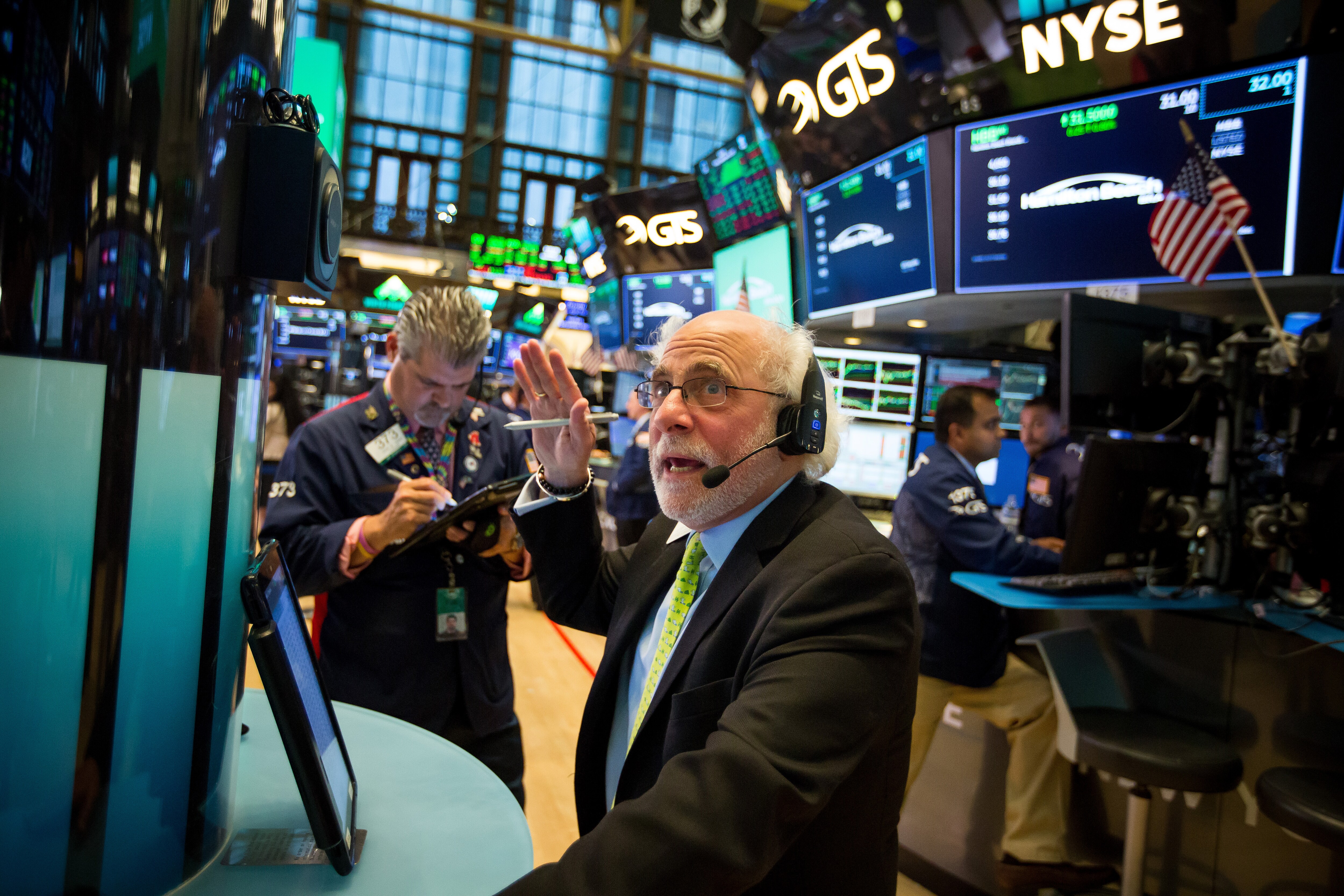 Stocks To Watch: Future Retail, Reliance Communications, ONGC, NMDC, EESL