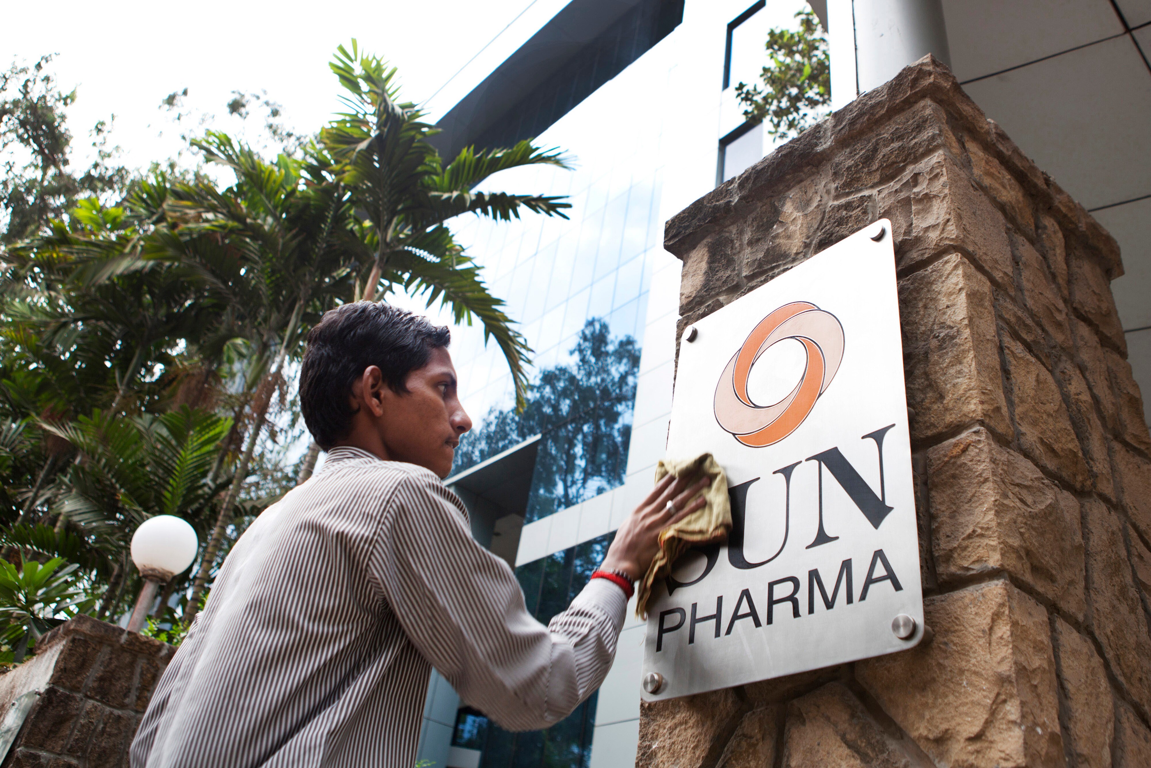 Sun Pharma Plunges After Report Suggests SEBI May Reopen Insider Trading Case