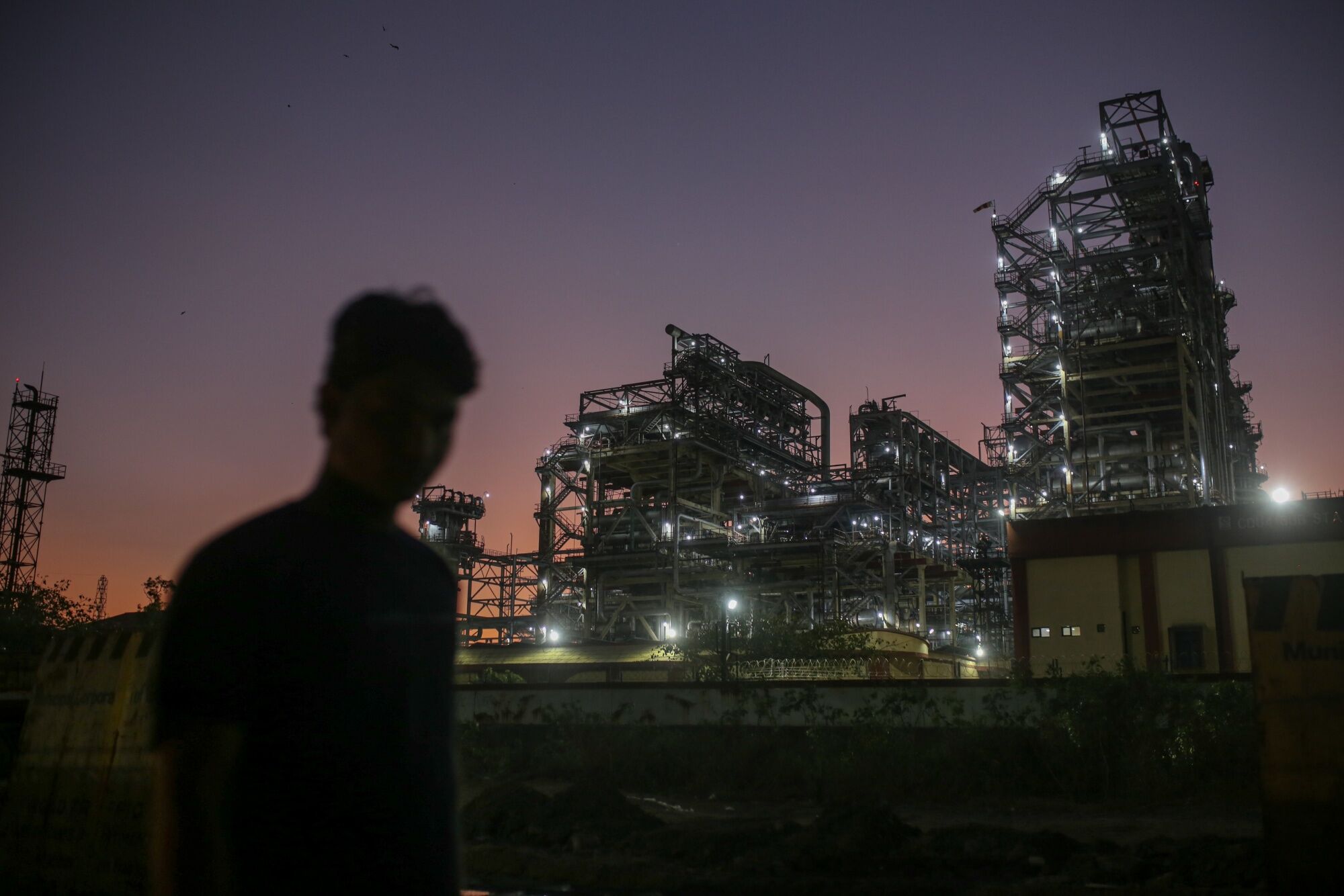 India Says Russian Oil Import Drop Not Due To Payment Challenges