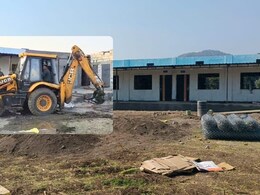 बैतूल में अपने खर्चे से स्कूल बना रहा था शख्स, अवैध मदरसा का लगा आरोप तो प्रशासन ने चलाया बुलडोजर